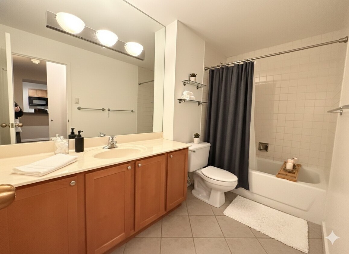 Building Photo - 211 E Ohio St