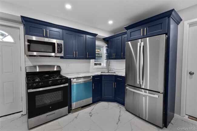 Foto del edificio - 840 E Broadway