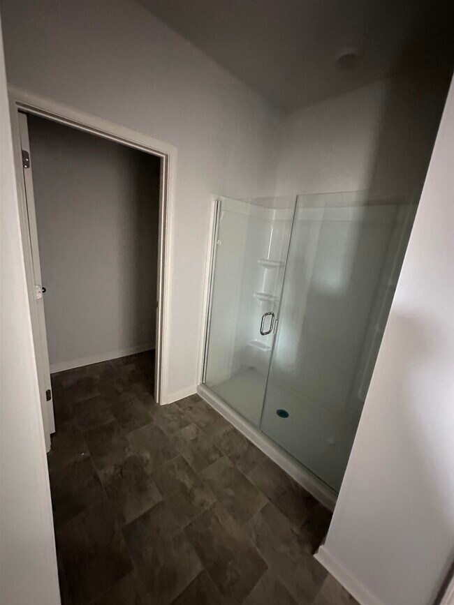 Foto del edificio - 90 GREEK FALL Dr