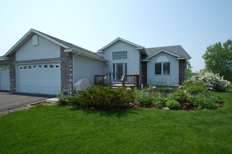 Primary Photo - 30850 Marigold Ln