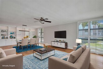 Building Photo - 1101 River Reach Dr