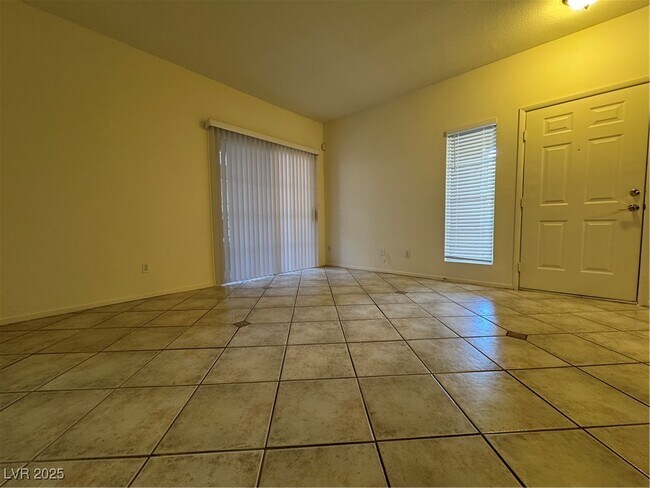 Foto del edificio - 301 Pine Haven St