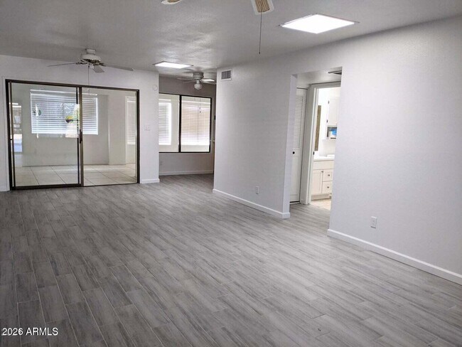 Foto del edificio - 7733 E Columbine Way