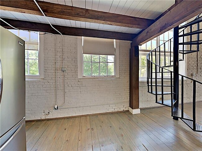 Foto del edificio - 63 Mangum St SW