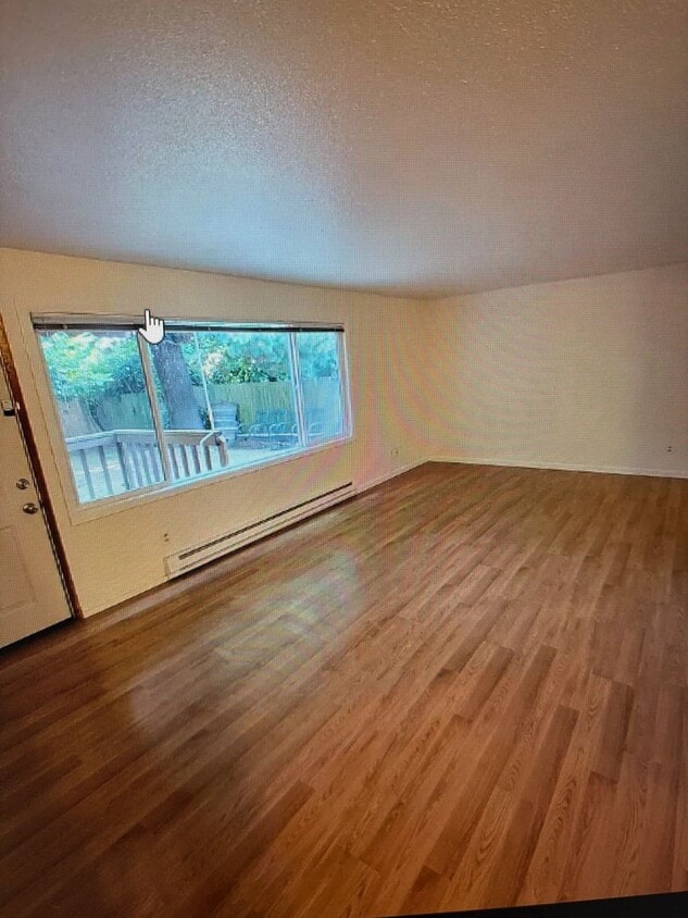 Primary Photo - 9546 8th Ave NW