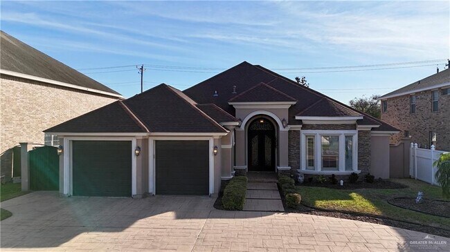 Foto del edificio - 12 Tyler Ave