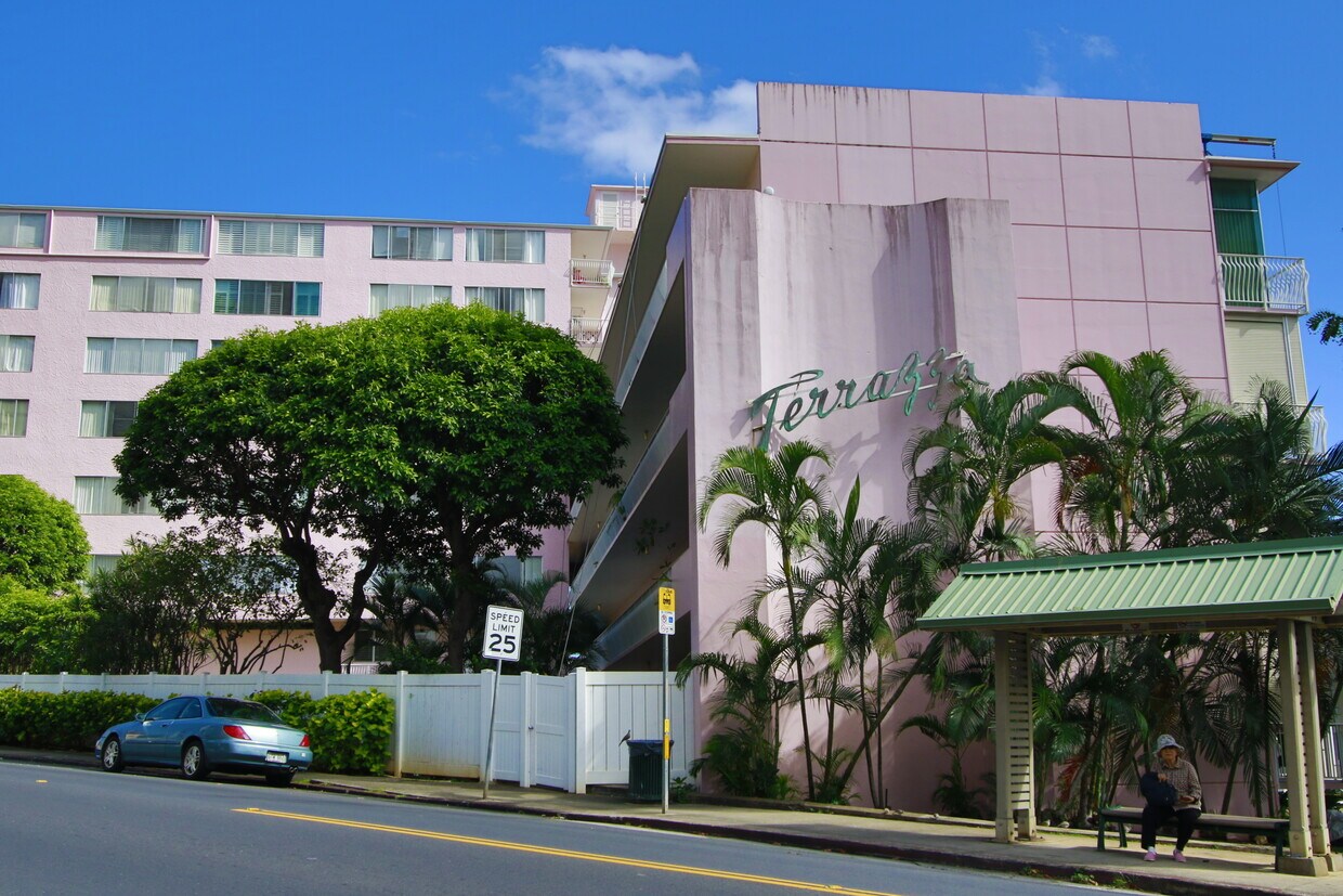Building Photo - 1020 Green St