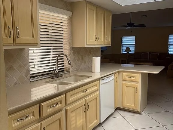 Foto del edificio - 4628 SW 18th Ave