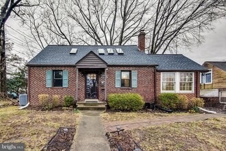 Building Photo - 6711 Conway Ave