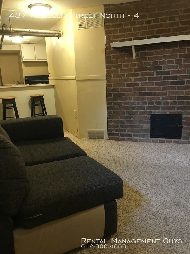 Building Photo - Cute Quiet 1 Bedroom Apartment