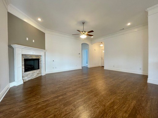 Building Photo - 571 Sundowner Ranch Ave