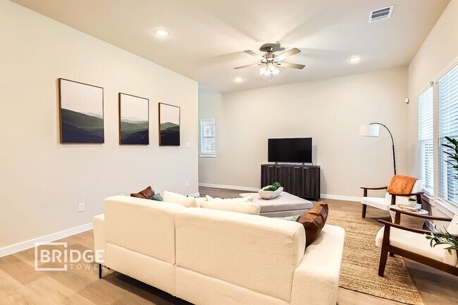 Foto del edificio - 1013 Ethan Cir