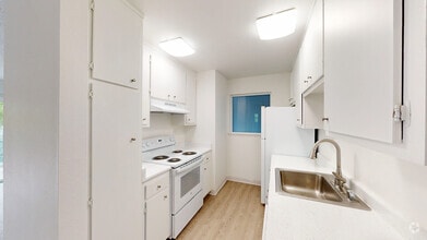 Building Photo - 541 Alameda del Prado