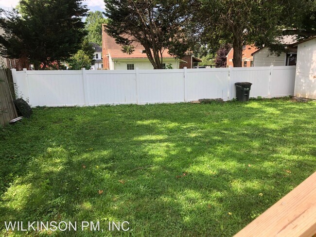 Building Photo - 4 br, 2 bath House - 3707 Jefferson Street