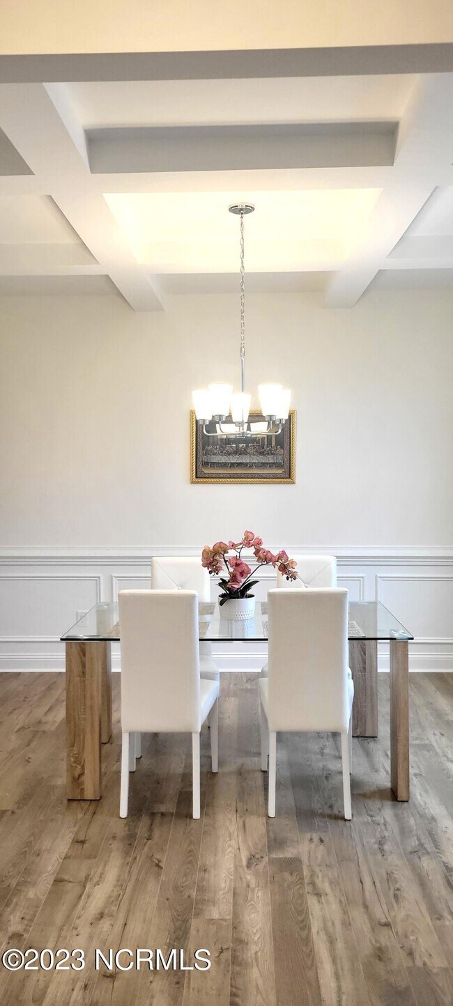 Foto del edificio - 125 Mullingar Dr