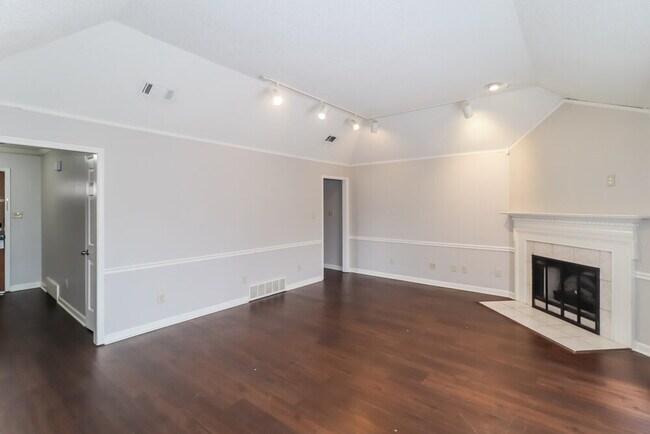 Building Photo - 8674 Leaf Manor Cove
