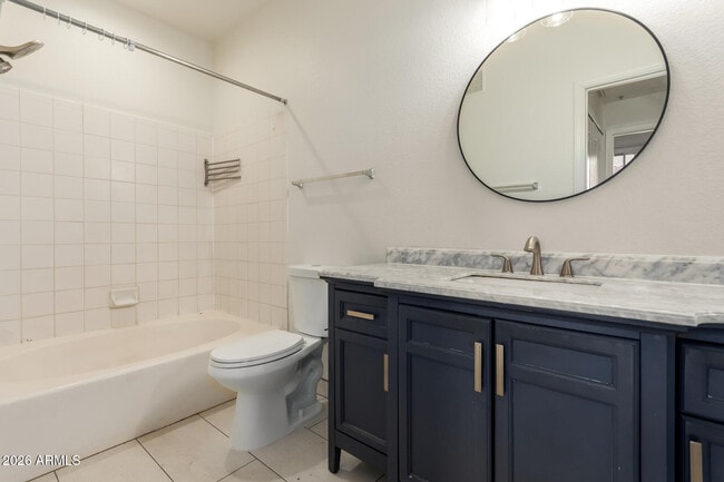 Building Photo - 2929 W Yorkshire Dr