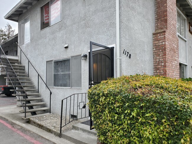 Front Door/ Outside View - 1178 Francisco Ave