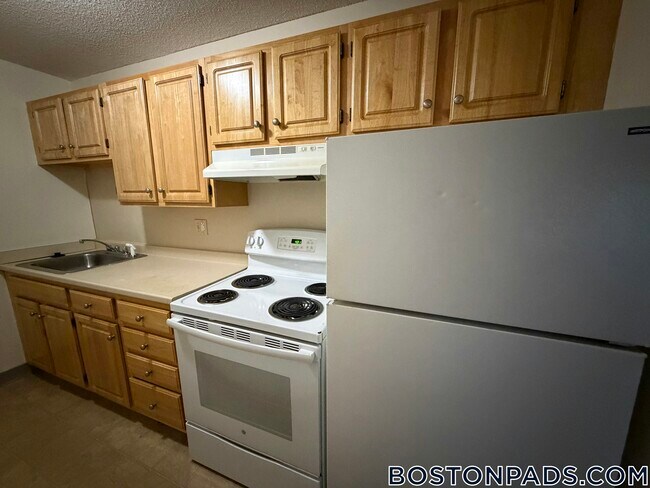 Foto del edificio - 122 Dustin St