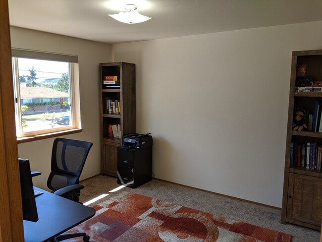2nd Bedroom - 1925 Westridge Ave W