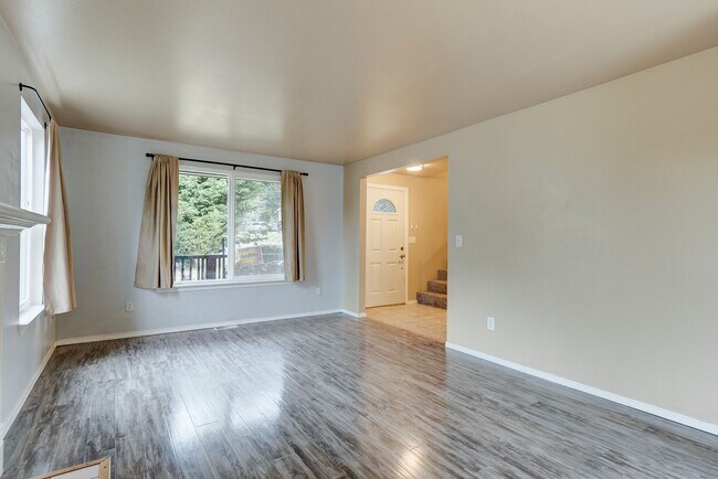 Foto del edificio - Charming Admirals Cove Home with Bonus Roo...