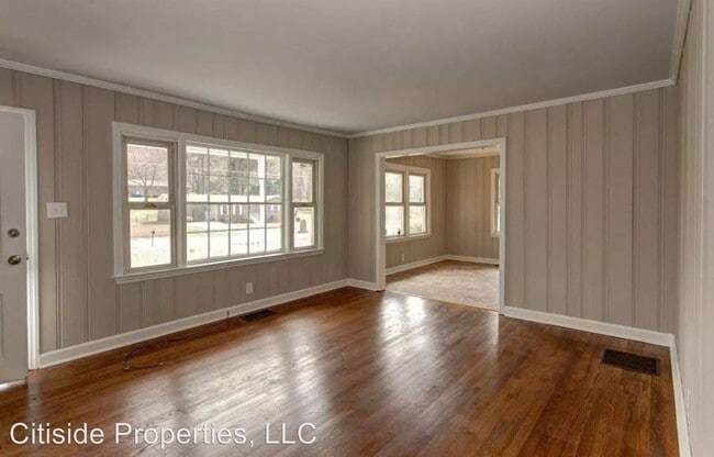 Building Photo - 2 br, 1 bath House - 2707 Pleasant Wood Dr