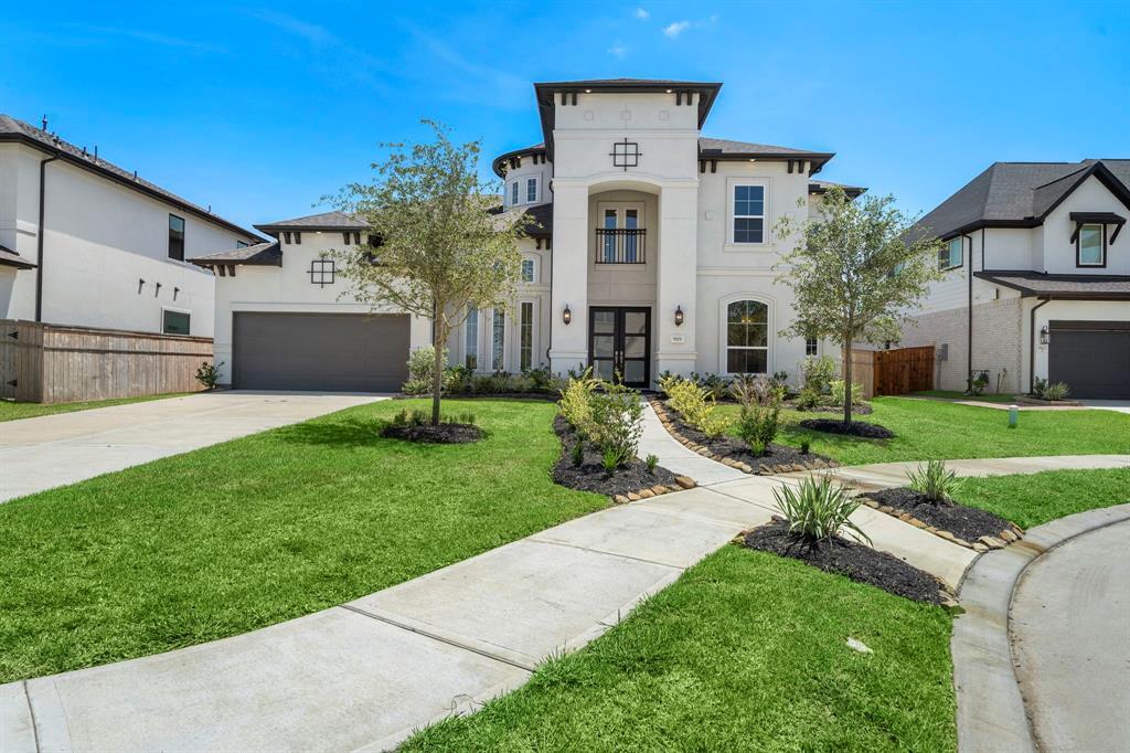 Primary Photo - 9806 Oakwood Trl