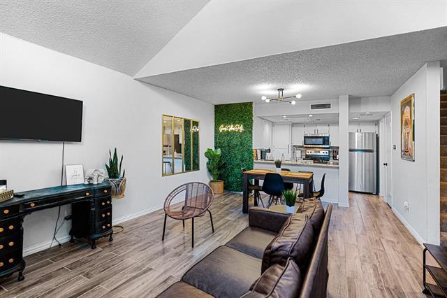 Building Photo - 4643 Country Creek Dr