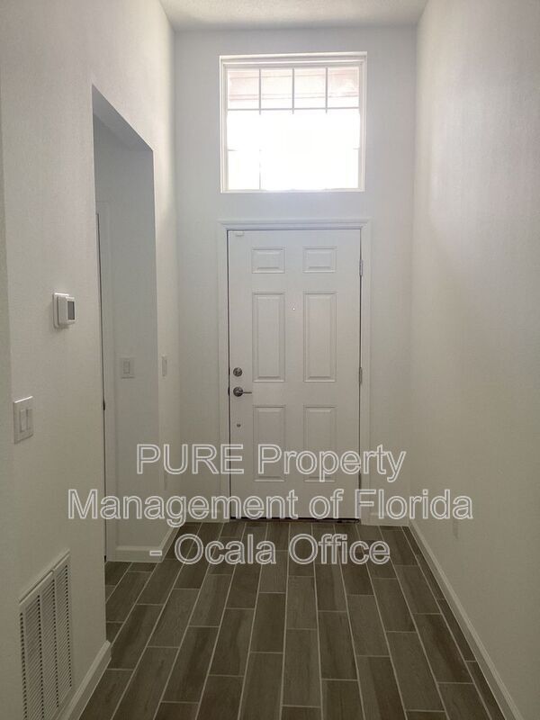 Building Photo - 7898 SW 74th Lp