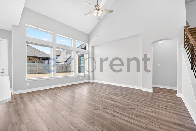 Foto del edificio - 1713 Friendship Ln