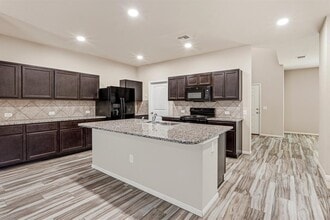 Building Photo - 3004 Cain Harvest Cove