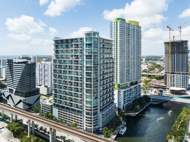 Photo - 690 SW 1st Ct (Miami, FL) Apartment
