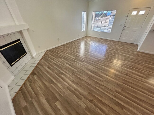 Building Photo - ADORABLE 2 BEDROOM 2 BATHROOM CONDO WITH A...