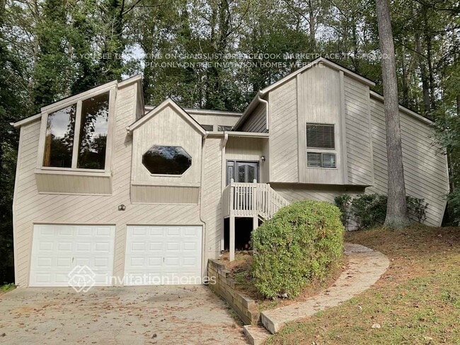 Building Photo - 310 Walking Horse Way NE