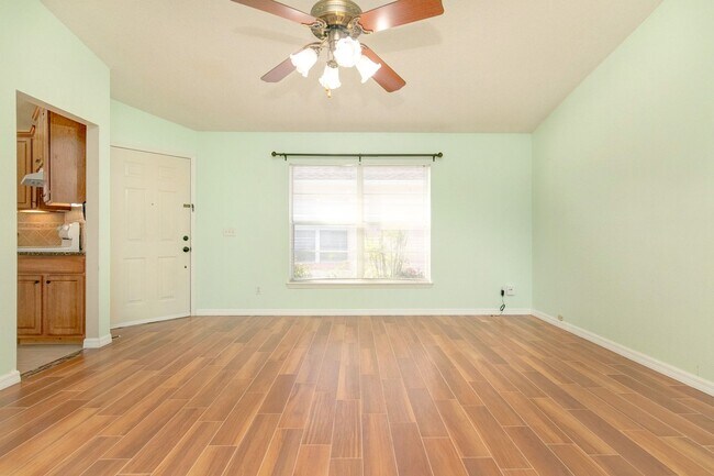 Foto del edificio - Gorgeous 3 Bed/2 Bath Home for Rent in Orl...