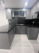 Building Photo - 2494 Kentucky Derby Way