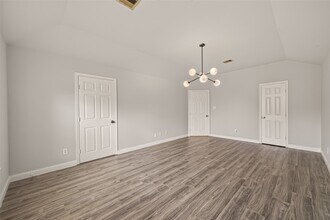 Building Photo - 12819 Wisteria Park Dr