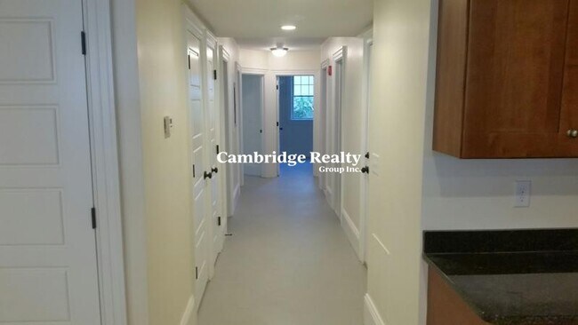 Building Photo - 29 Commonwealth Terrace