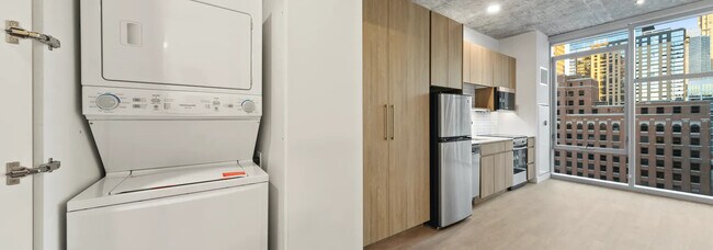 Foto del edificio - 408 N Wells St
