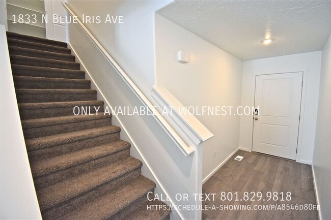 Building Photo - 1833 N Blue Iris Ave