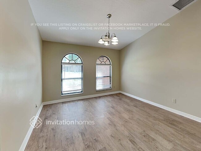 Foto del edificio - 3532 Finch Dr