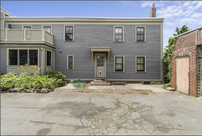 Building Photo - 129 Otis St