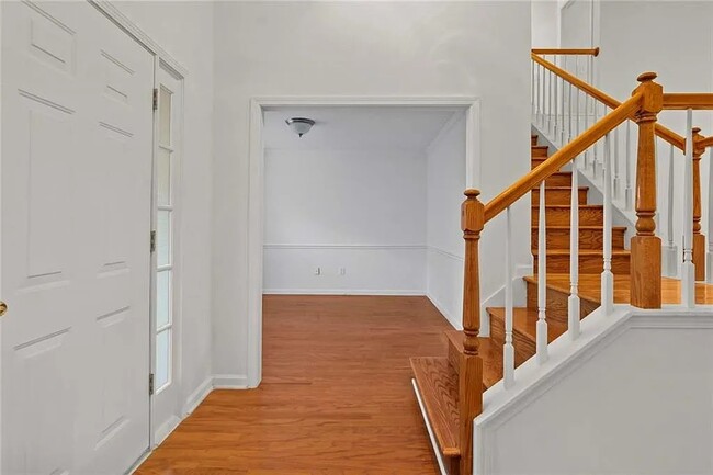 Building Photo - 888 Saddlebred Way