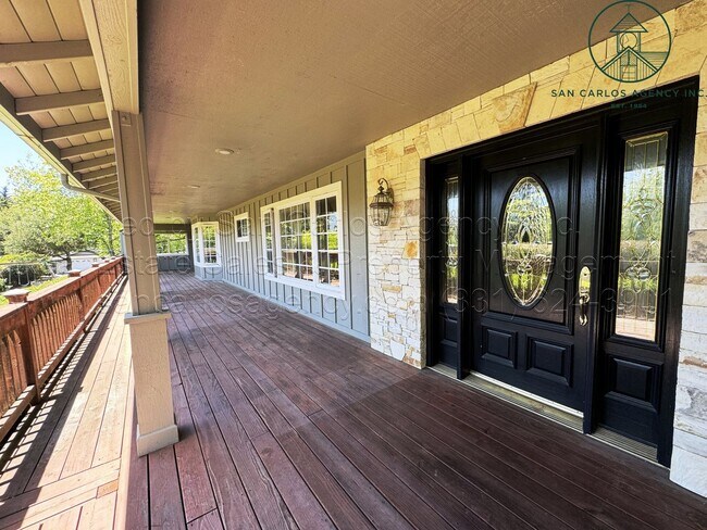 Building Photo - Spacious & Private Four Bedroom Carmel Val...