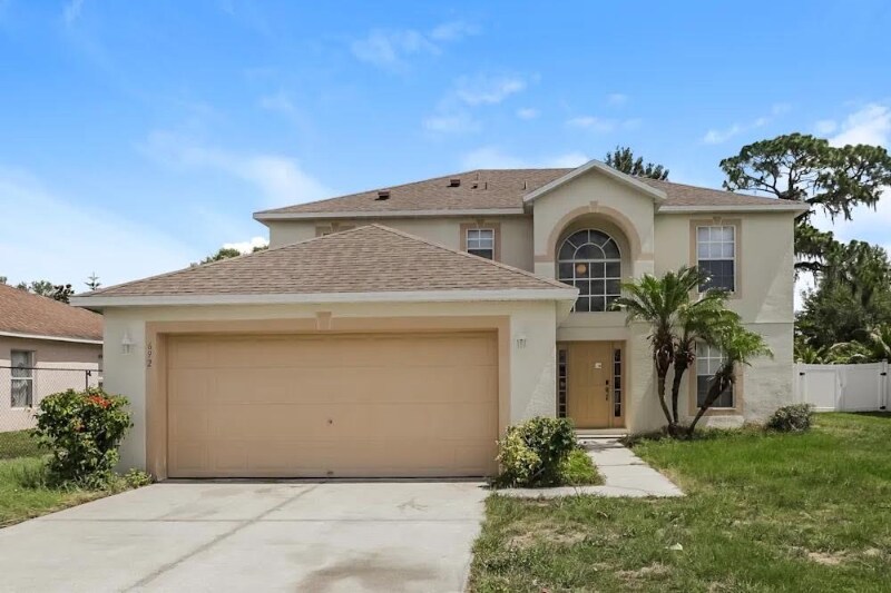 Foto principal - 692 Sunway Ln