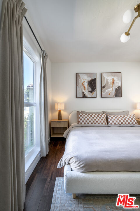 Foto del edificio - 7853 Brighton Ave