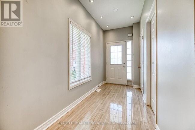 Building Photo - 7284 Cork Tree Row