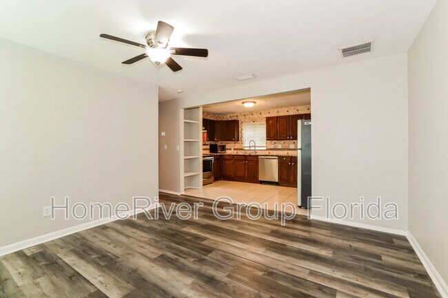 Foto del edificio - 209 W 20th St