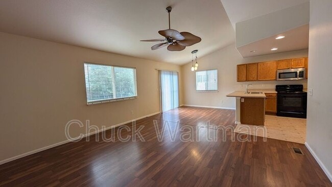 Building Photo - 4140 Pioneer Creek Dr