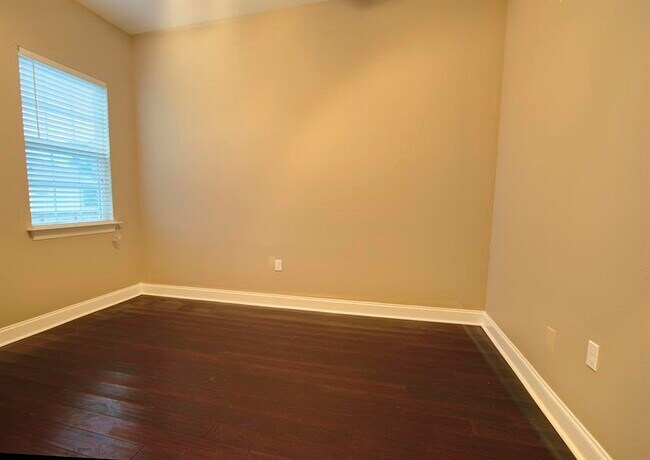 Foto del edificio - 4606 Allen St